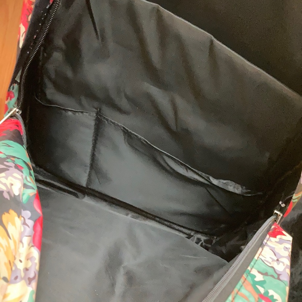 Y&R backpack - Picture 3 of 5